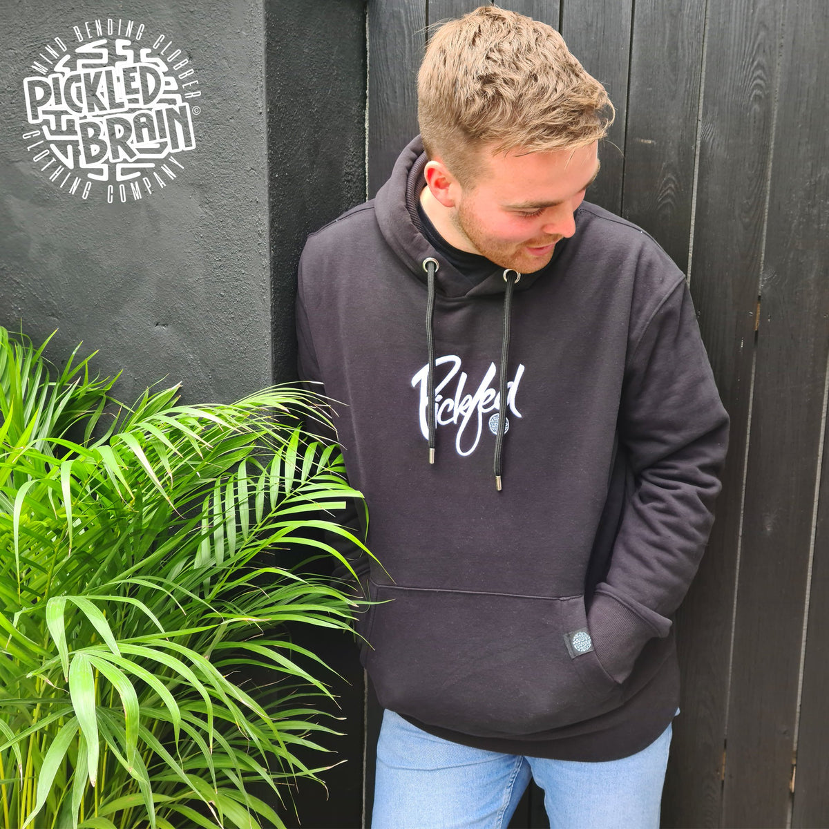 Huf script hoodie shop